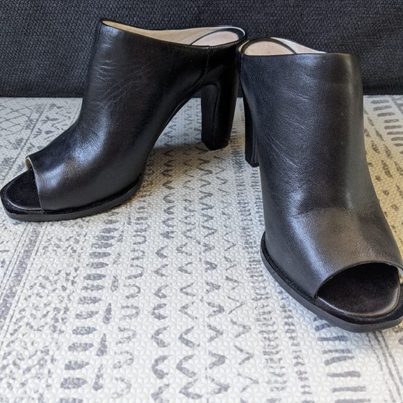 Kenneth Cole Beacon Open Toe Mule - Picture 3 of 6